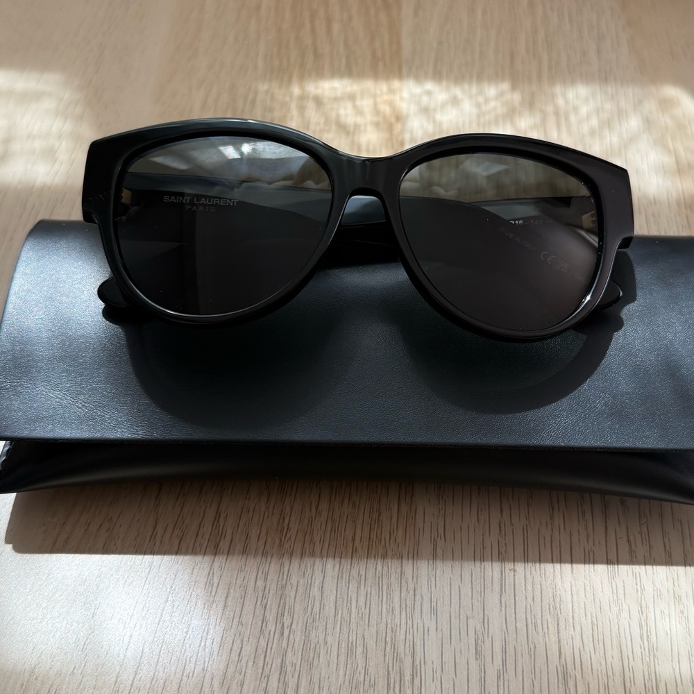 Saint Laurent Black Cat-Eye Sunglasses with Gold Logo - Picture 2 of 12